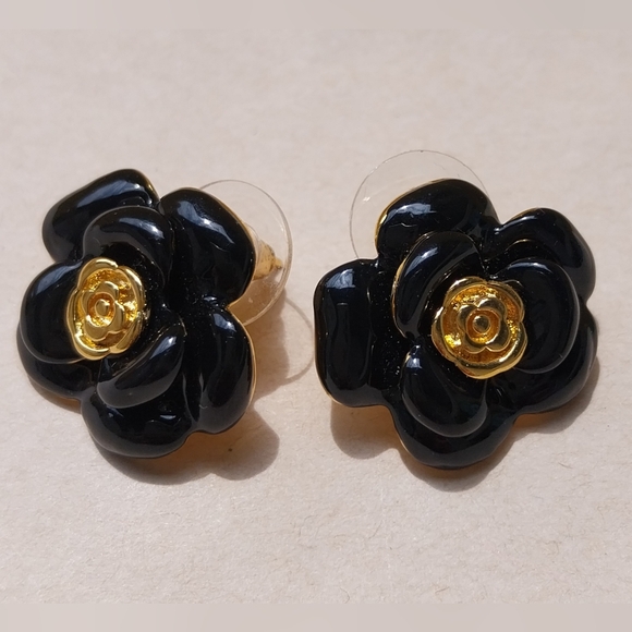 Sterling Silver Flower Earrings - Picture 15 of 15